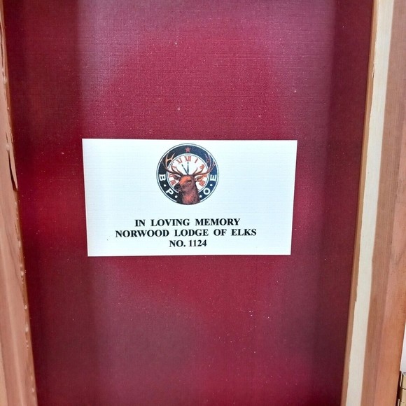 Vintage Holy Bible Remembrance Edition KJV in Cedar Wood Storage Box - Picture 6 of 13